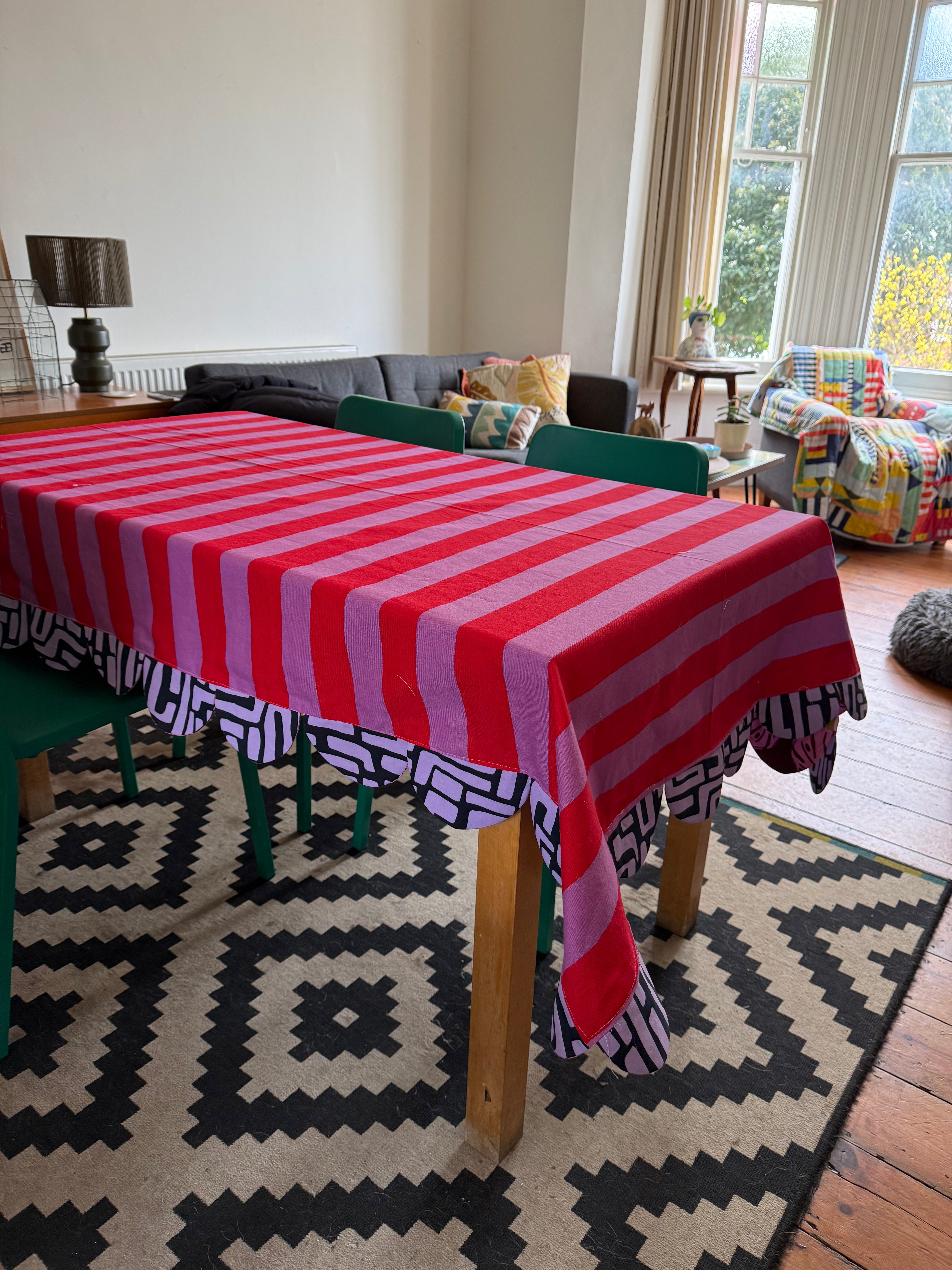 The Reversible Scallop Tablecloth