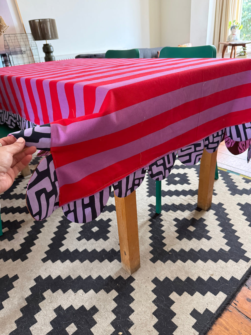 The Reversible Scallop Tablecloth