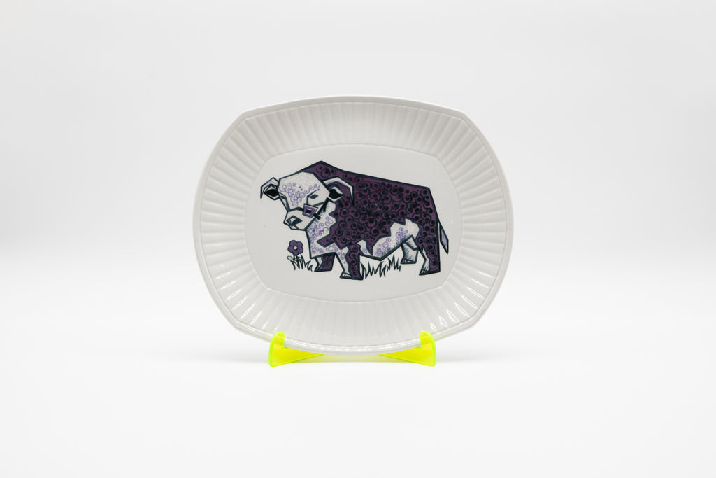 Vintage English Ironstone Pottery Beefeater Cow Plates | Set of 4